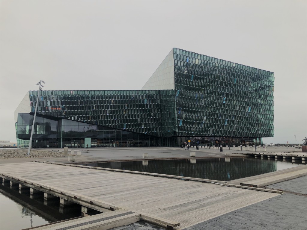 islanda 2018 reykjavik harpa esterno